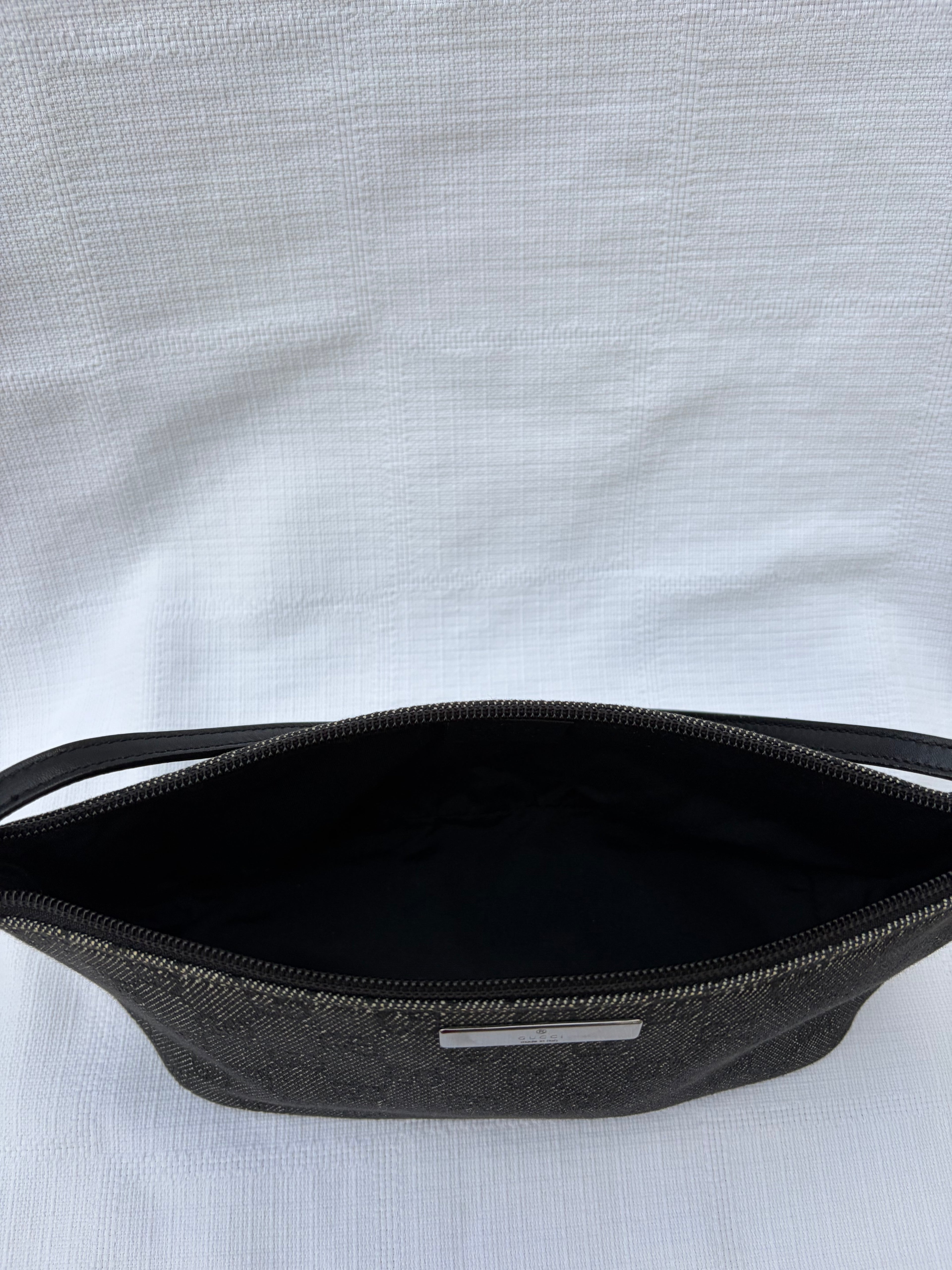 Gucci GG Canvas Canvas & Leather Hand bag Black