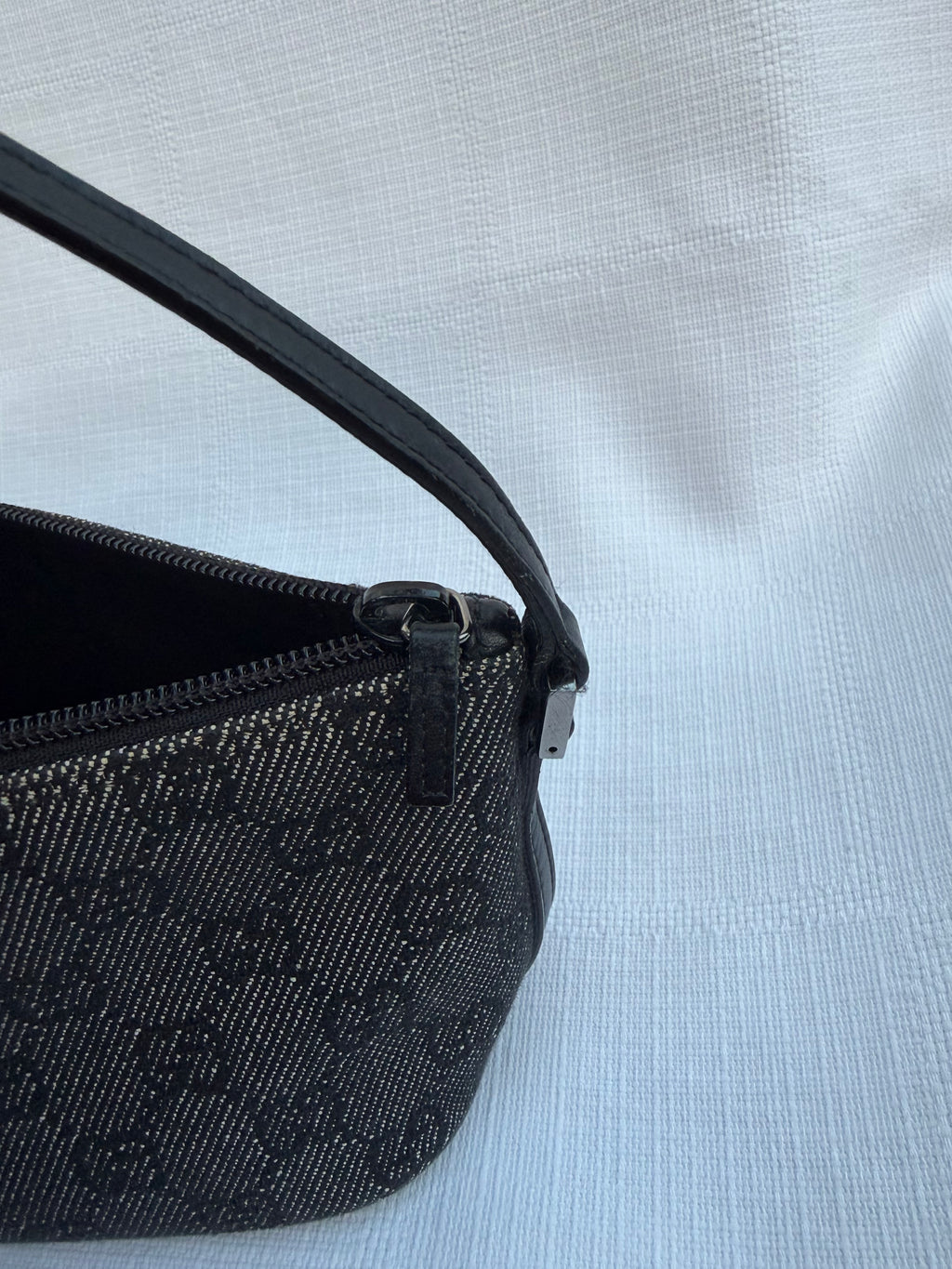 Gucci GG Canvas Canvas & Leather Hand bag Black