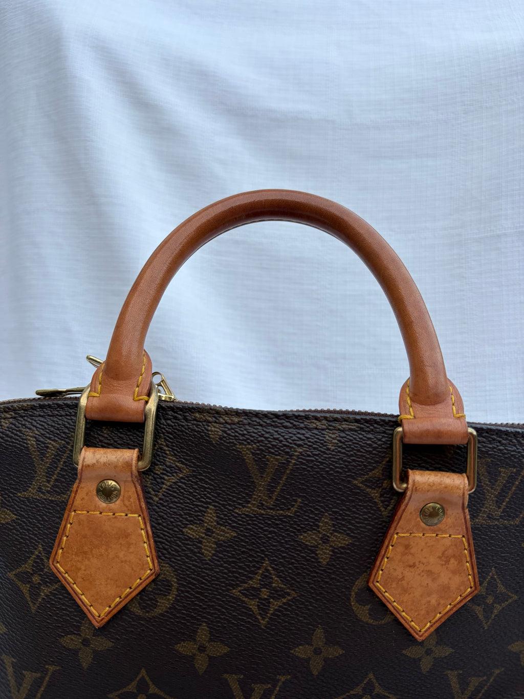 Louis Vuitton Alma